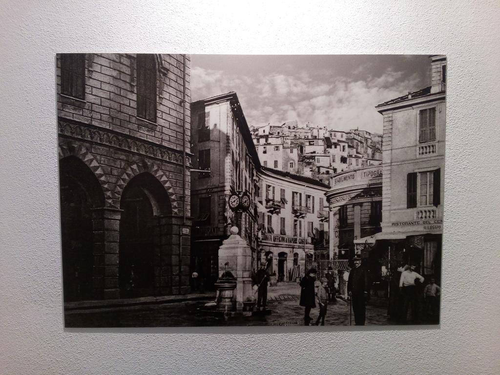 "6 In Centro" Guest House San Remo Buitenkant foto