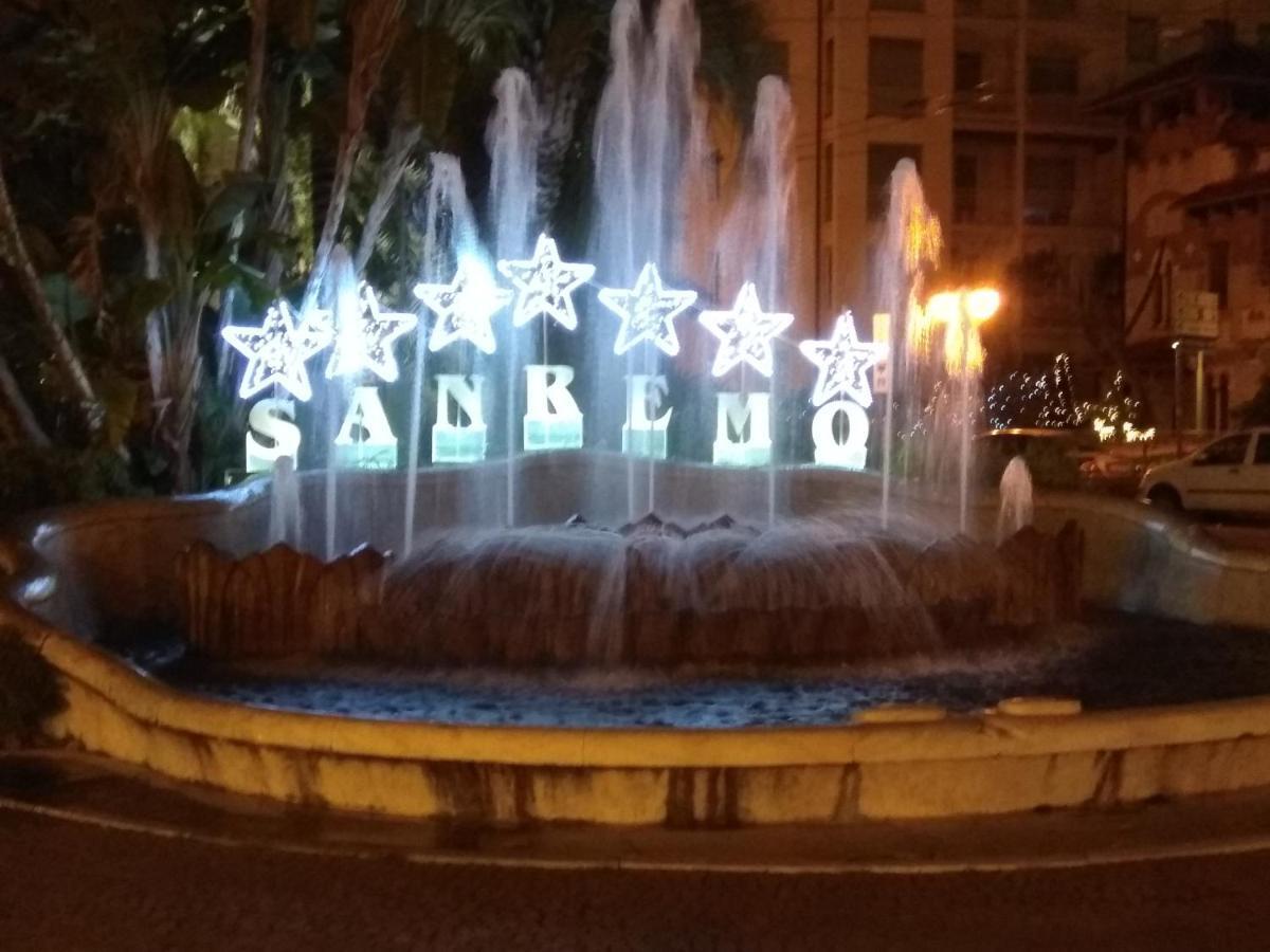 "6 In Centro" Guest House San Remo Buitenkant foto