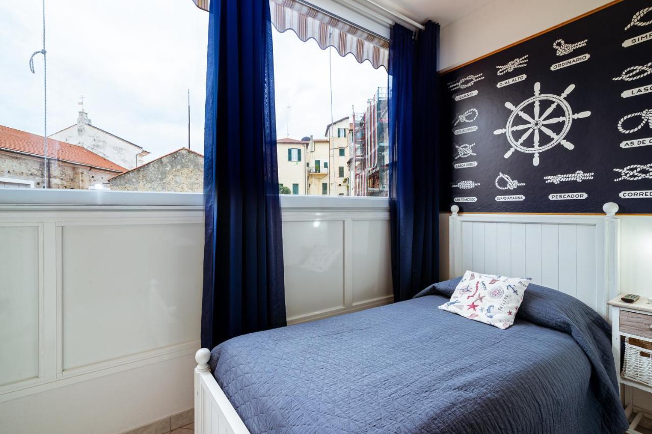 "6 In Centro" Guest House San Remo Buitenkant foto